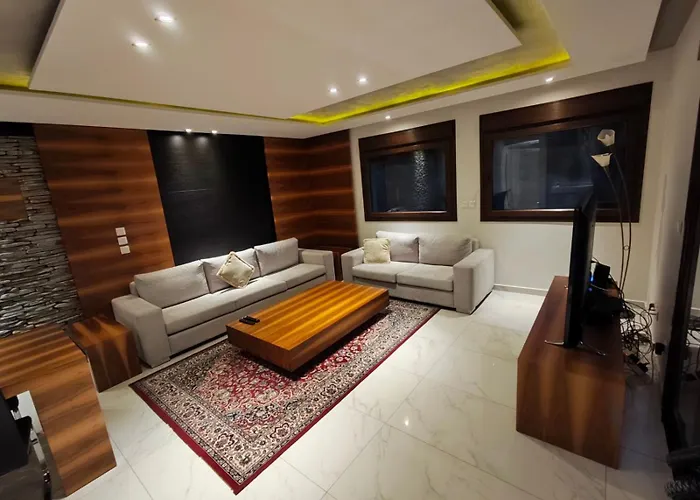 Moumis Luxury