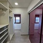 Moumis Luxury