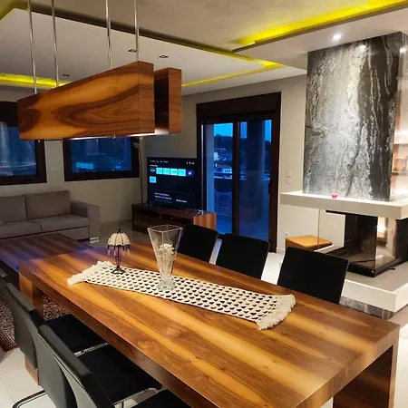 Moumis Luxury Λιμενάρια