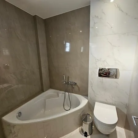 Moumis Luxury Λιμενάρια