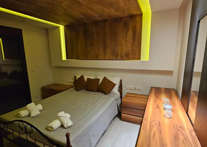 Moumis Luxury